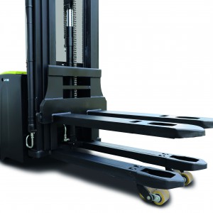 CLARK SWX16i LI-ION1