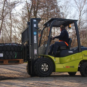 CLARK L25-35XE3